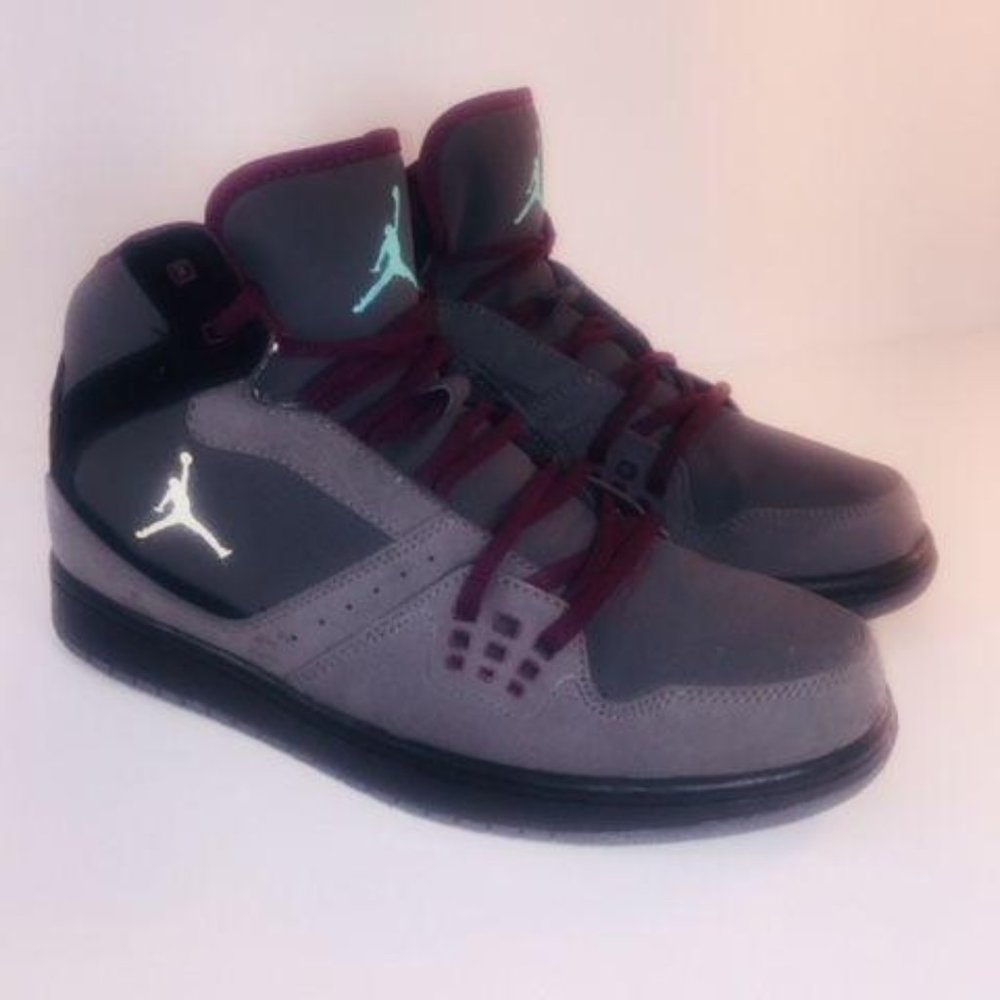 Nike Men’s Jordan 1 Flight Basketball Shoes Purple